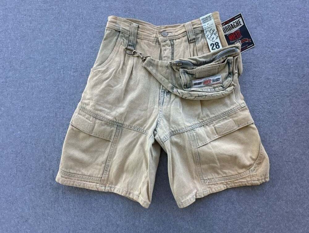 Vintage Jordache No Exit Baggy Cargo Shorts with Matching Belt Bag NWT